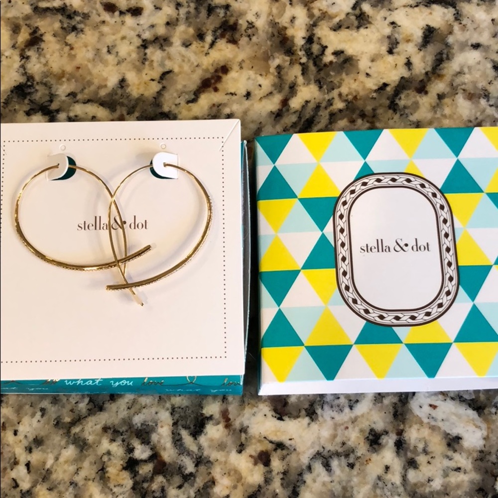 Stella & Dot Pave Arc Earrings Gold